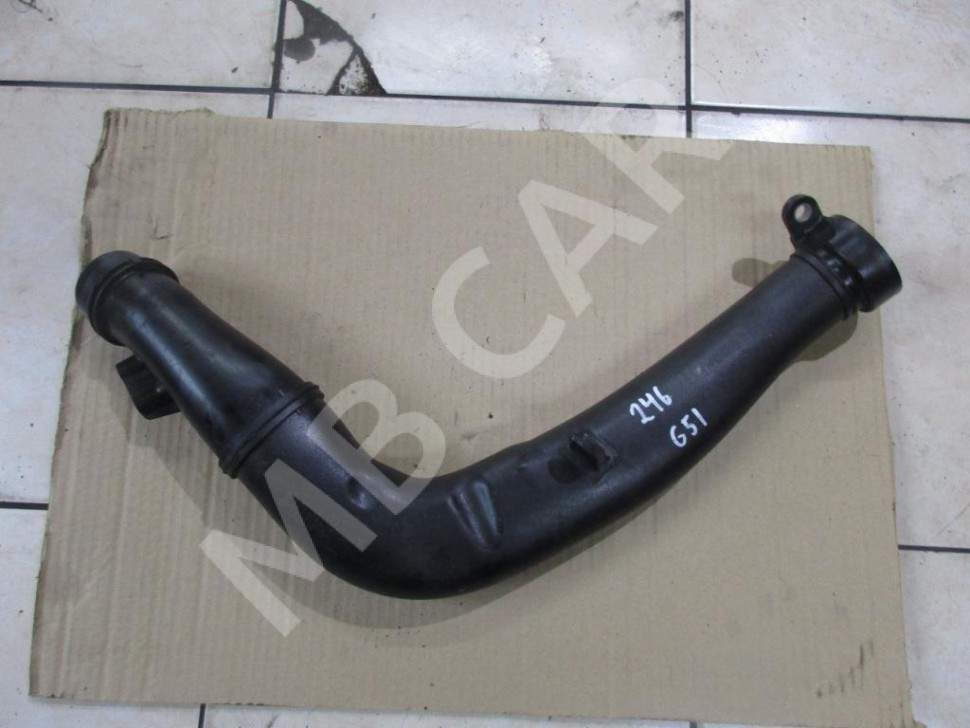 Патрубок интеркулера MERCEDES-BENZ B-класс W246 (2011 - 2014) фото 1 — Разборка Мерседес