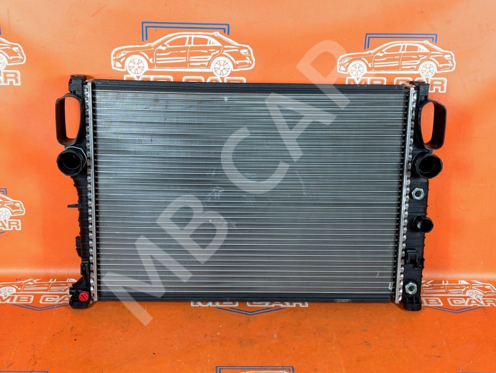 Радиатор MERCEDES-BENZ E-класс W211/S211 (2002 - 2006) фото 1 &mdash; Разборка Мерседес