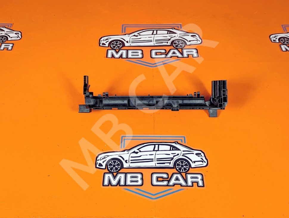 Кронштейн радиатора MERCEDES-BENZ GLC-класс X253 рестайлинг (2019 - 2025) фото 1 &mdash; Разборка Мерседес