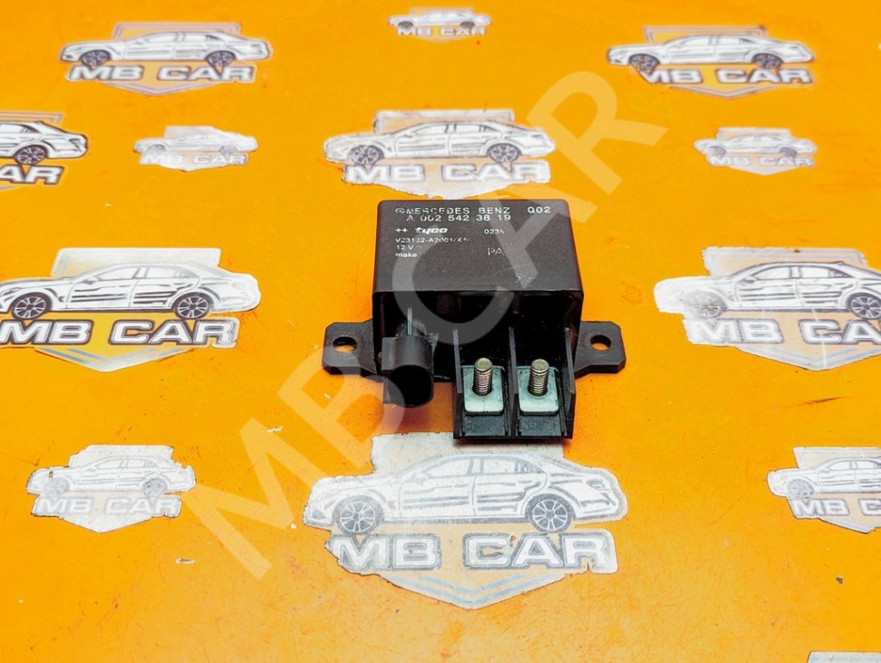 Реле зарядки аккумулятора MERCEDES-BENZ E-класс AMG W211/S211 (2002 - 2006) фото 1 &mdash; Разборка Мерседес