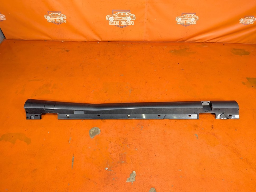 Порог пластиковый правый MERCEDES-BENZ E-класс W212/S212/C207/A207 (2009 - 2013) фото 1 &mdash; Разборка Мерседес