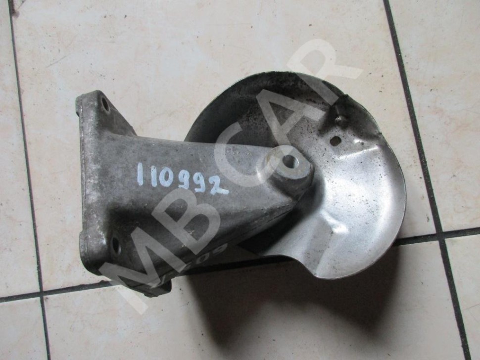 Лапа правая MERCEDES-BENZ C-класс W202/S202 (1993 - 1997) фото 1 — Разборка Мерседес