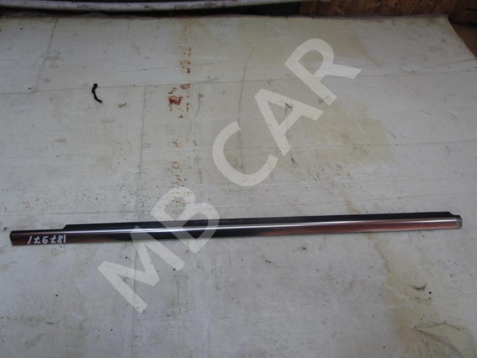 Молдинг стекла двери MERCEDES-BENZ E-класс W212/S212/C207/A207 (2009 - 2013) фото 1 — Разборка Мерседес