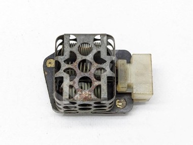 Реле моторчика печки MERCEDES-BENZ W124 W124/S124/C124/A124 (1984 - 1993) — Разборка Мерседес