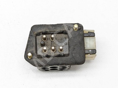 Реле моторчика печки MERCEDES-BENZ W124 W124/S124/C124/A124 (1984 - 1993) — Разборка Мерседес