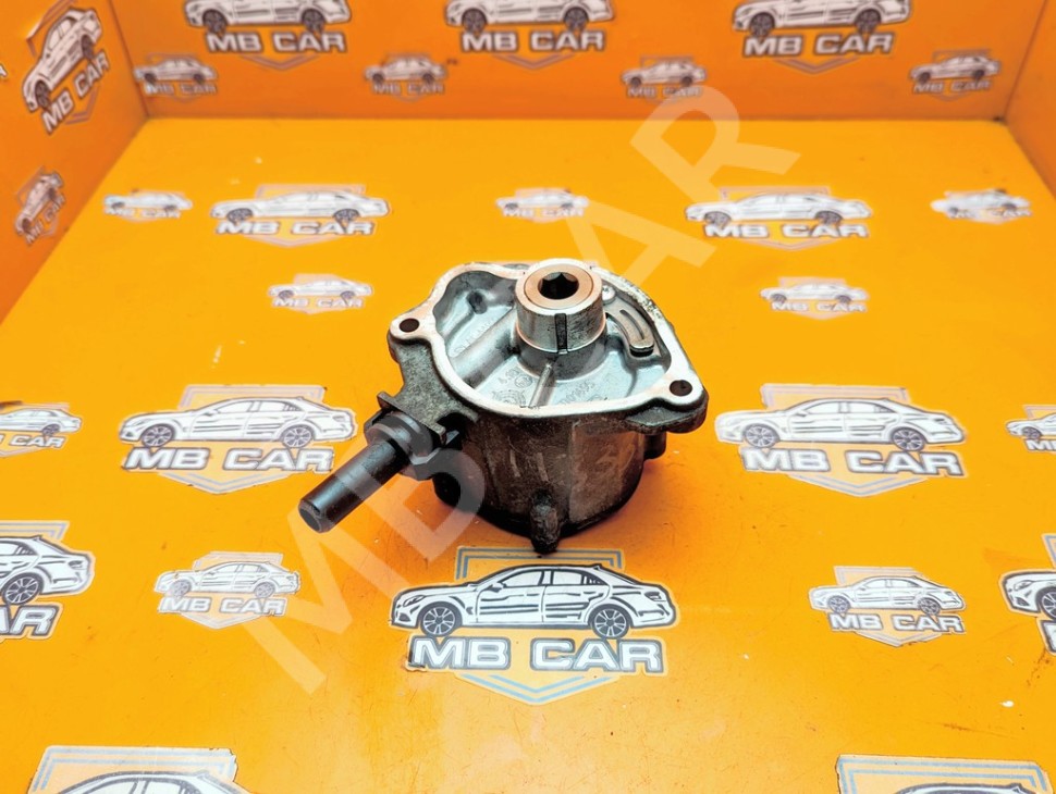 Насос вакуумный MERCEDES-BENZ GLK-класс X204 (2008 - 2012) фото 1 — Разборка Мерседес