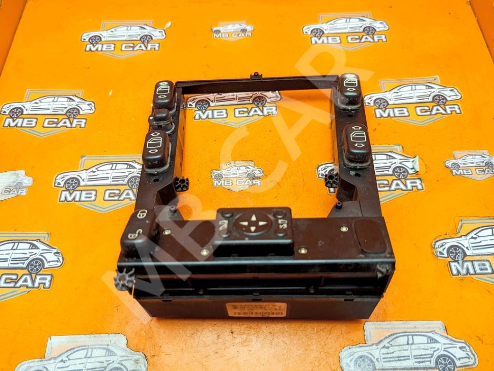 Блок кнопок стеклоподъемников MERCEDES-BENZ M-класс W163 рестайлинг (2001 - 2005) фото 1 &mdash; Разборка Мерседес