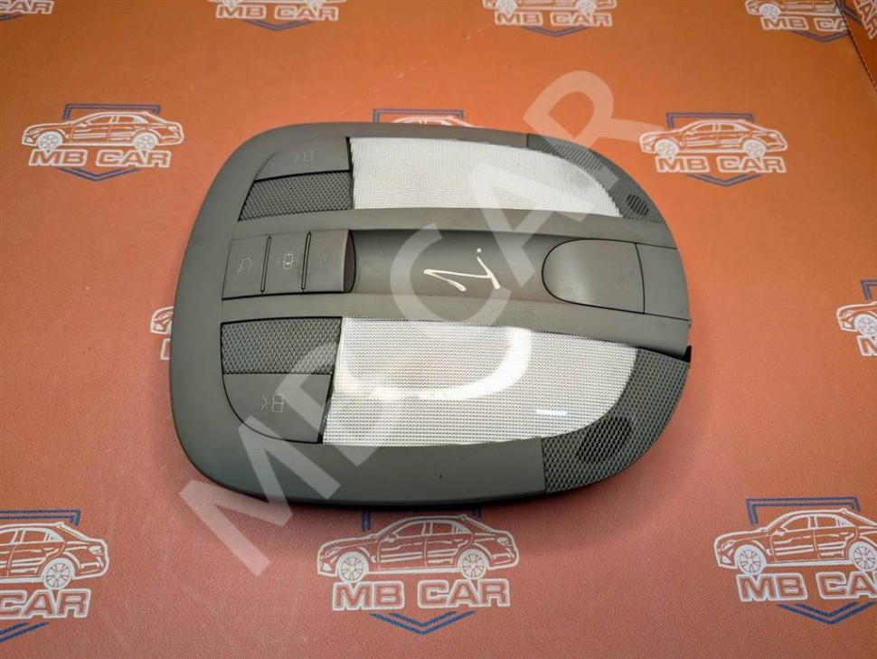 Плафон салона MERCEDES-BENZ GL-класс X164 рестайлинг (2009 - 2012) фото 1 &mdash; Разборка Мерседес