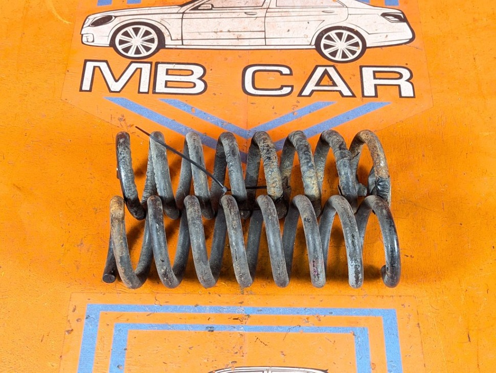 Пружина задняя MERCEDES-BENZ C-класс W204/S204/С204 рестайлинг (2011 - 2015) C 180 1.6 7G-Tronic (156 л.с.) фото 1 &mdash; Разборка Мерседес