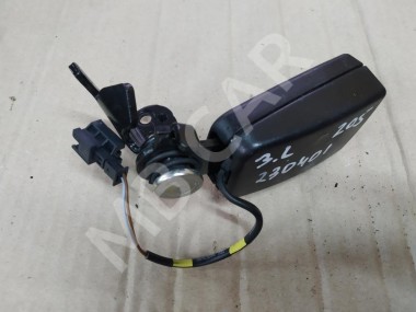 Замок ремня безопасности MERCEDES-BENZ C-класс AMG W205/S205/C205/A205 (2014 - 2018) — Разборка Мерседес