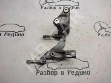 Кронштейн клапана ЕГР MERCEDES-BENZ C-класс W205/S205/C205/A205 (2014 - 2018) — Разборка Мерседес