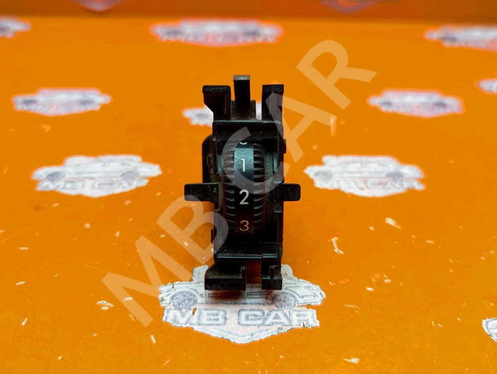 Кнопка MERCEDES-BENZ S-класс W140 (1991 - 1998) фото 1 — Разборка Мерседес