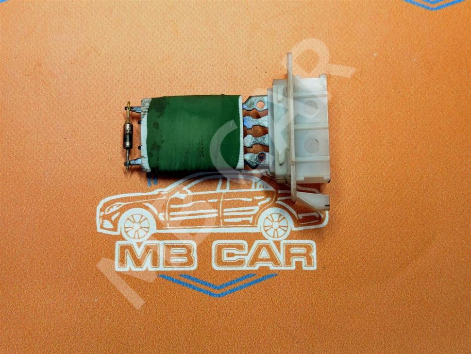 Реле моторчика печки MERCEDES-BENZ A-класс W168 (1997 - 2001) фото 1 &mdash; Разборка Мерседес