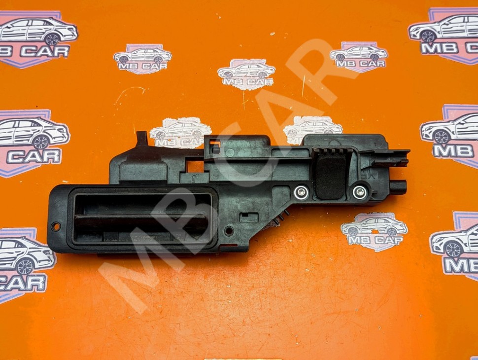 Ручка открытия багажника MERCEDES-BENZ M-класс W163 рестайлинг (2001 - 2005) фото 1 &mdash; Разборка Мерседес