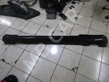 Порог пластиковый левый MERCEDES-BENZ E-класс W212/S212/C207/A207 рестайлинг (2013 - 2016) — Разборка Мерседес