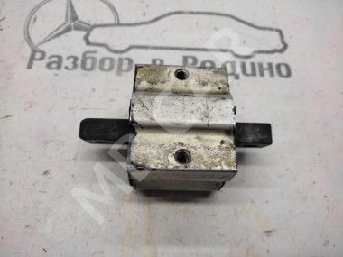 Опора КПП MERCEDES-BENZ C-класс W203/S203/CL203 (2000 - 2004) — Разборка Мерседес