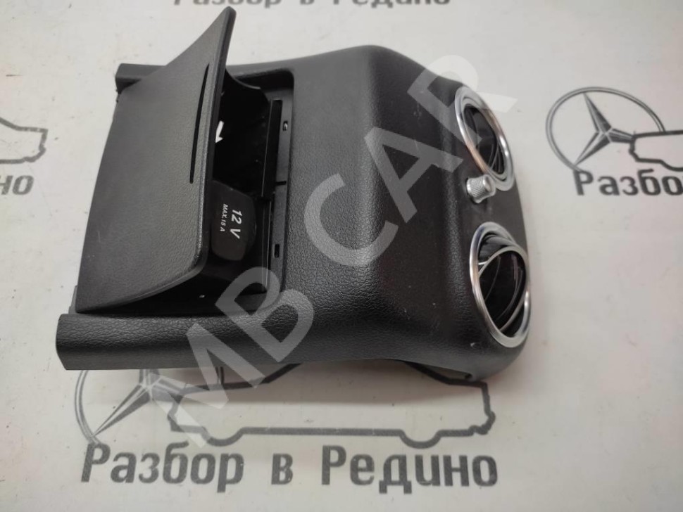 Накладка подлокотника MERCEDES-BENZ E-класс W213/S213/C238/A238 (2016 - 2021) фото 1 — Разборка Мерседес