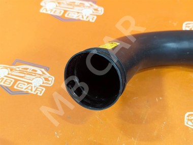 Патрубок воздушный MERCEDES-BENZ C-класс W204/S204 (2006 - 2011) — Разборка Мерседес