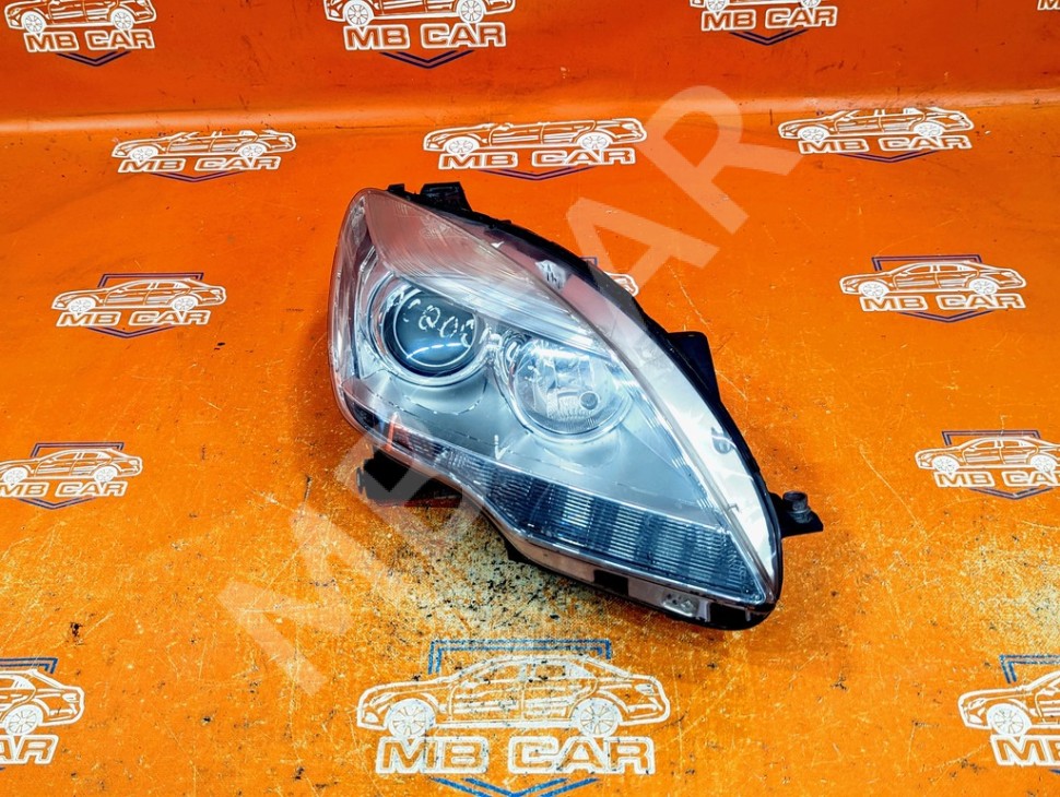 Фара правая MERCEDES-BENZ R-класс W251 рестайлинг 2 (2010 - 2017) фото 1 &mdash; Разборка Мерседес