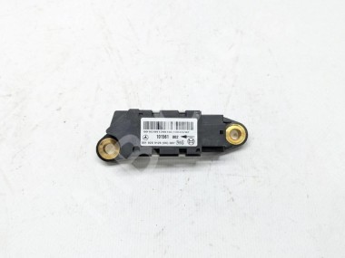 Датчик удара MERCEDES-BENZ S-класс W220 рестайлинг (2002 - 2005) — Разборка Мерседес