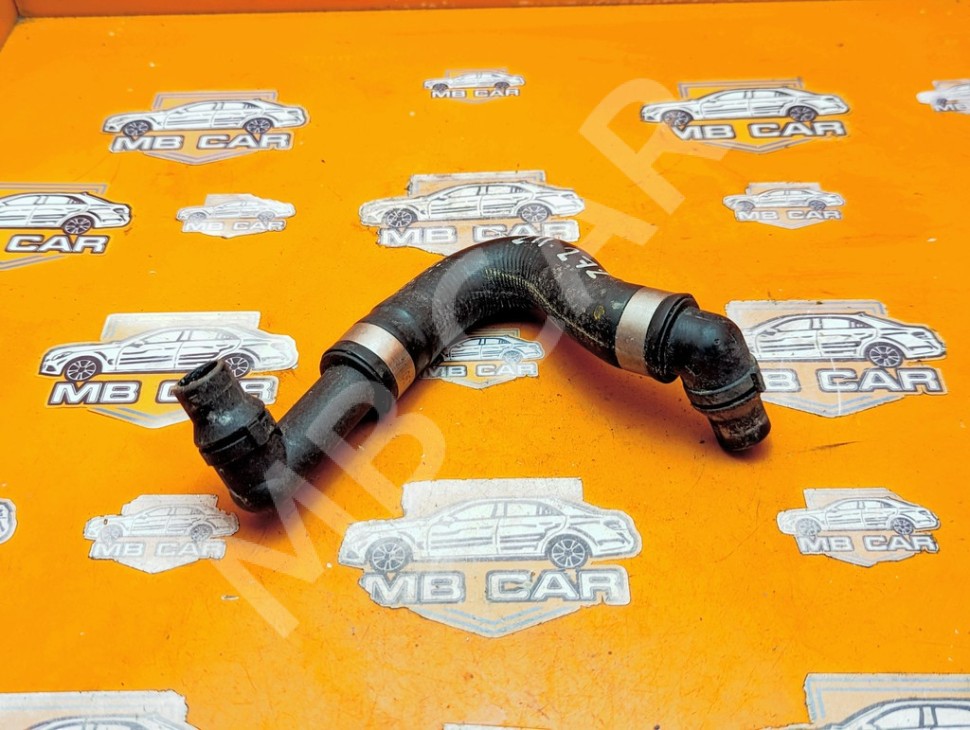 Патрубок ОЖ MERCEDES-BENZ E-класс W211/S211 (2002 - 2006) фото 1 &mdash; Разборка Мерседес