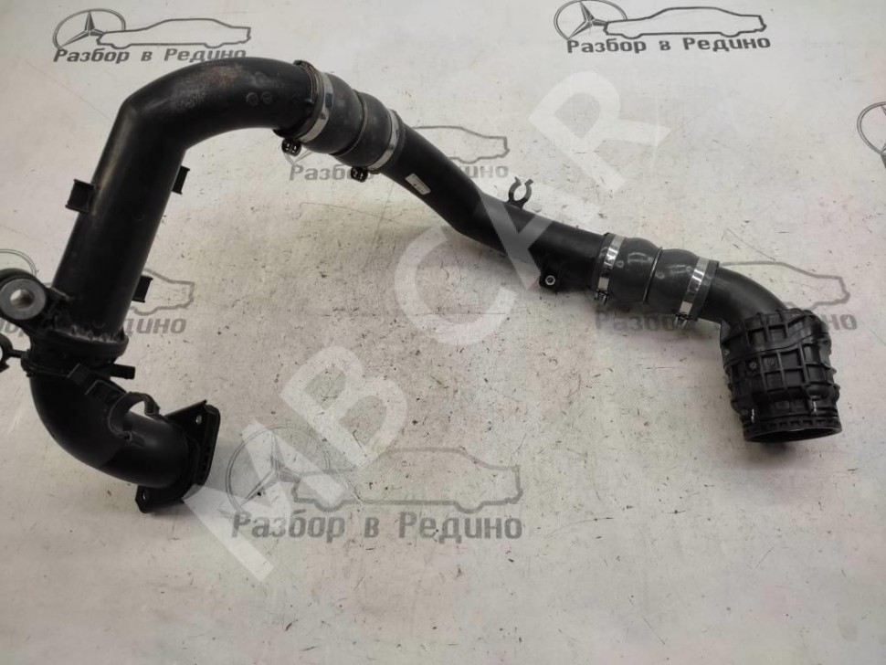 Патрубок интеркулера MERCEDES-BENZ V-класс W447 рестайлинг (2019 - 2025) фото 1 — Разборка Мерседес