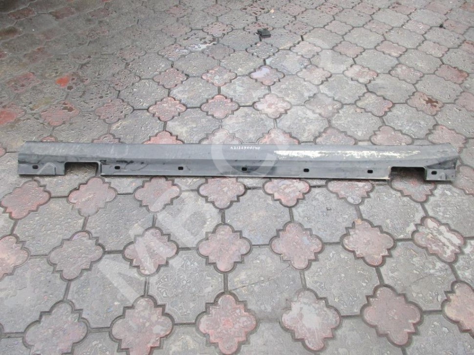 Порог пластиковый левый MERCEDES-BENZ E-класс W212/S212/C207/A207 рестайлинг (2013 - 2016) фото 1 — Разборка Мерседес