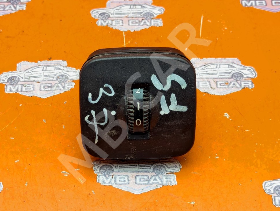Кнопка MERCEDES-BENZ S-класс W220 (1998 - 2005) фото 1 — Разборка Мерседес