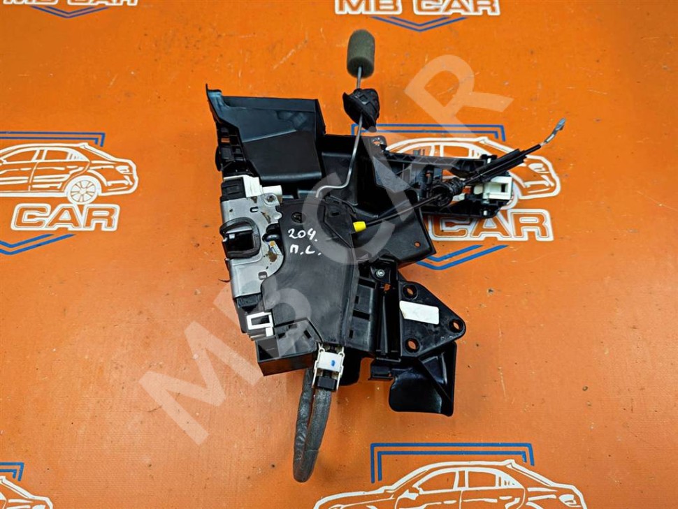 Замок двери передней левой MERCEDES-BENZ C-класс W204/S204/С204 рестайлинг (2011 - 2015) фото 1 — Разборка Мерседес