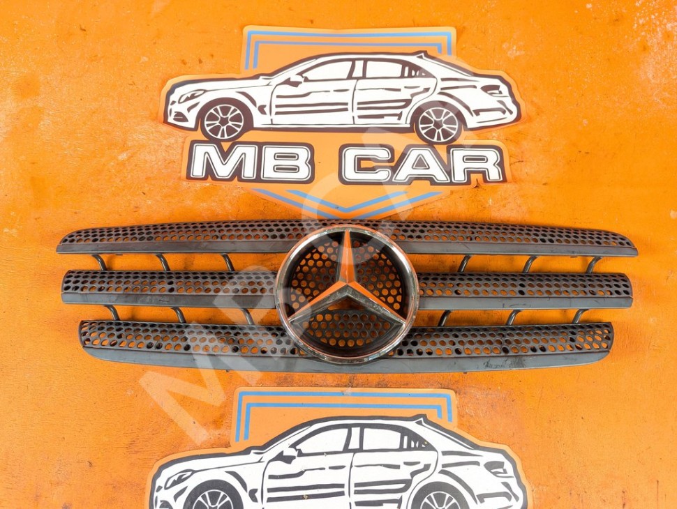 Решетка радиатора MERCEDES-BENZ M-класс W163 (1997 - 2001) фото 1 &mdash; Разборка Мерседес