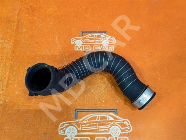 Патрубок интеркулера MERCEDES-BENZ C-класс W204/S204 (2006 - 2011) — Разборка Мерседес