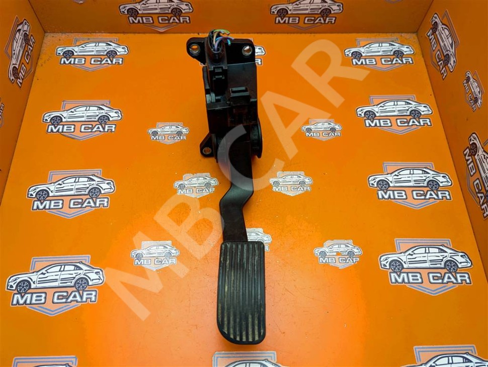 Педаль газа электронная MERCEDES-BENZ Vito W638 (1996 - 2003) фото 1 &mdash; Разборка Мерседес