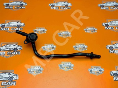 Трубка вентиляции картерных газов MERCEDES-BENZ C-класс W204/S204 (2006 - 2011) — Разборка Мерседес