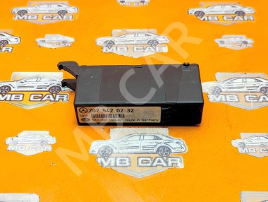 Реле индикации неисправности ламп MERCEDES-BENZ C-класс W202/S202 (1993 - 1997) &mdash; Разборка Мерседес