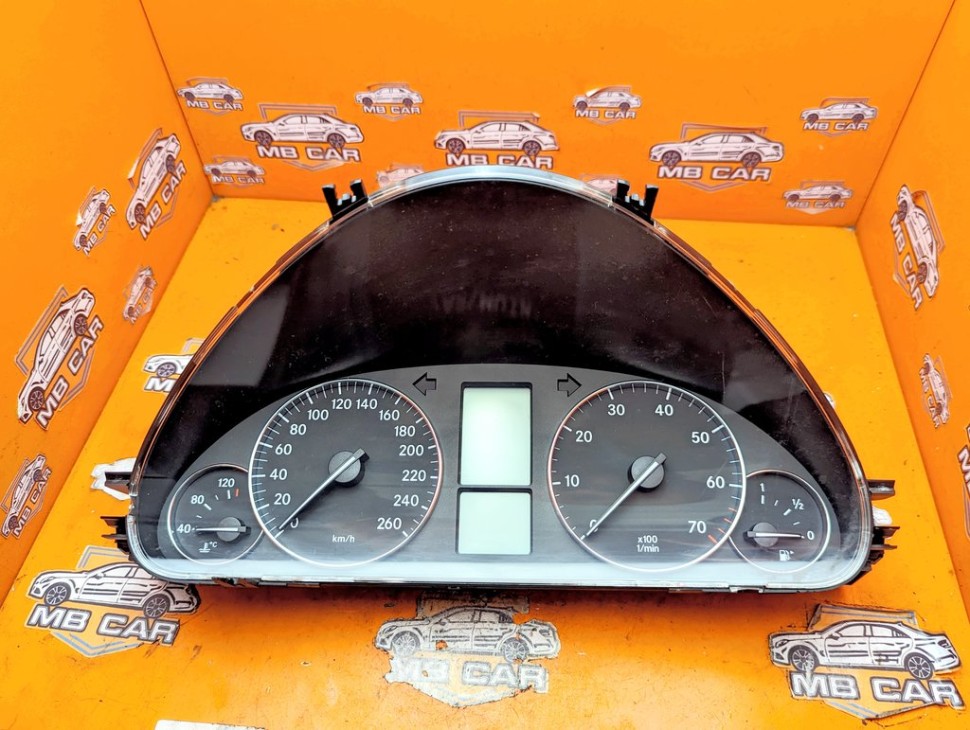 Щиток приборов MERCEDES-BENZ C-класс W203/S203/CL203 рестайлинг (2004 - 2008) фото 1 &mdash; Разборка Мерседес