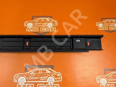 Кронштейн крепления порога MERCEDES-BENZ M-класс W164 (2005 - 2008) — Разборка Мерседес