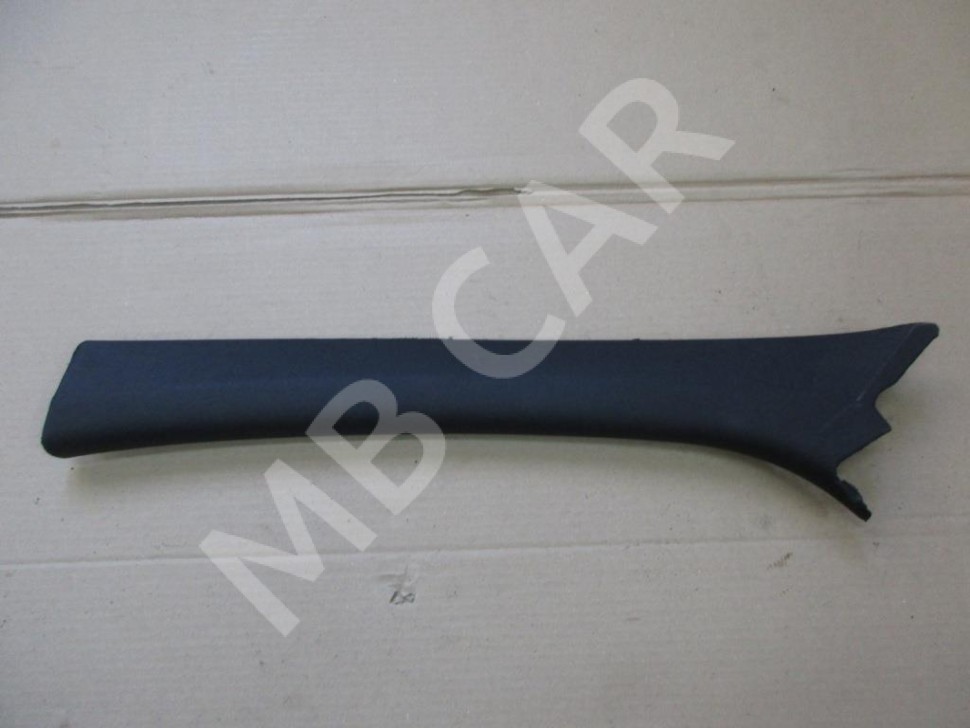 Накладка передней стойки MERCEDES-BENZ C-класс W204/S204 (2006 - 2011) фото 1 &mdash; Разборка Мерседес