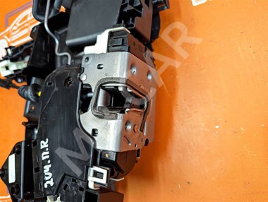 Замок двери передней правой MERCEDES-BENZ C-класс W204/S204/С204 рестайлинг (2011 - 2015) — Разборка Мерседес