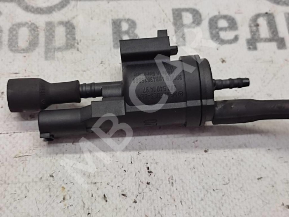 Клапан электромагнитный MERCEDES-BENZ C-класс W204/S204 (2006 - 2011) фото 1 — Разборка Мерседес