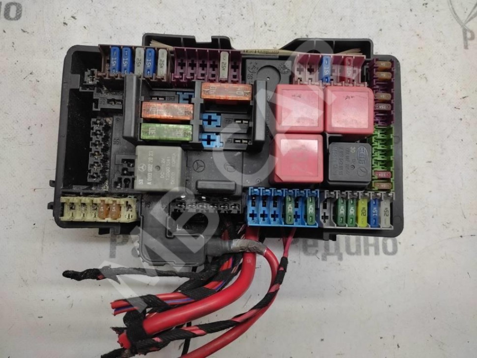 Блок предохранителей MERCEDES-BENZ C-класс W205/S205/C205/A205 (2014 - 2018) фото 1 — Разборка Мерседес