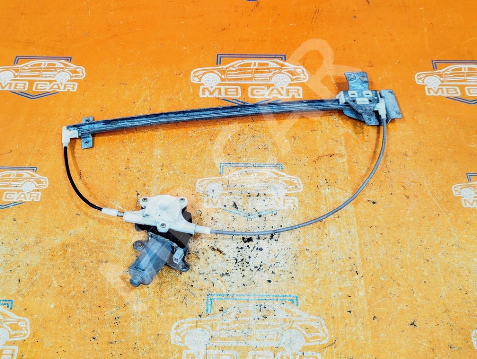 Стеклоподъемник передний левый MERCEDES-BENZ Vito W638 (1996 - 2003) фото 1 &mdash; Разборка Мерседес
