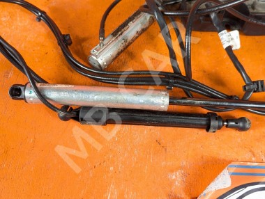 Насос крышки багажника MERCEDES-BENZ GL-класс X164 рестайлинг (2009 - 2012) &mdash; Разборка Мерседес