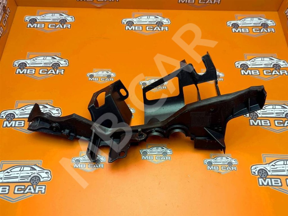 Уплотнитель моторного отсека MERCEDES-BENZ C-класс AMG W205/S205/C205/A205 (2014 - 2018) фото 1 &mdash; Разборка Мерседес