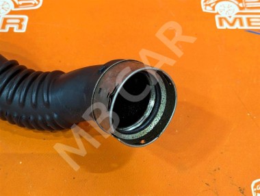 Патрубок интеркулера MERCEDES-BENZ CLA-класс C117/X117 (2013 - 2016) — Разборка Мерседес