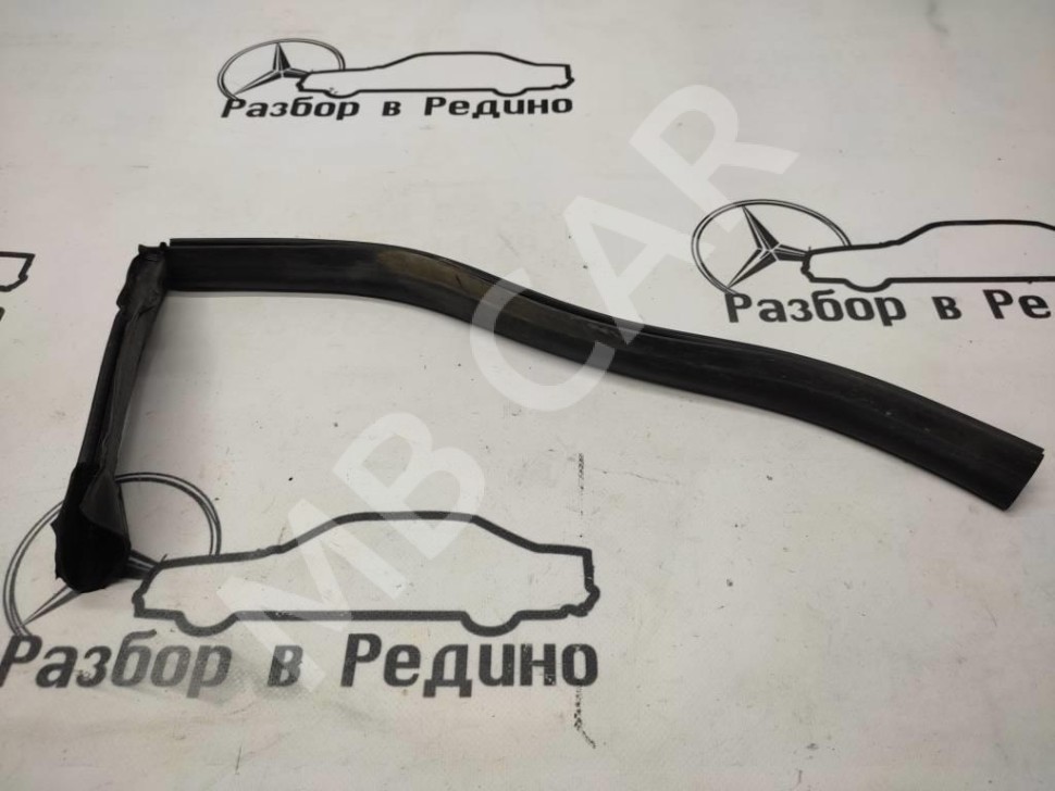 Уплотнитель моторного отсека MERCEDES-BENZ CLS-класс C218/X218 (2010 - 2014) фото 1 — Разборка Мерседес