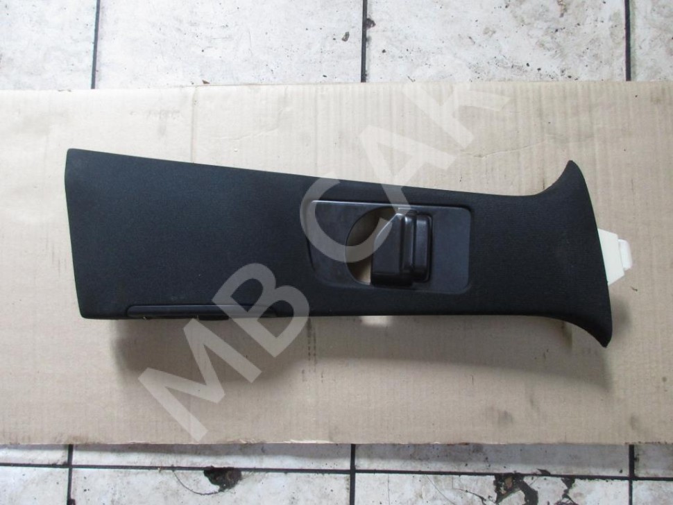 Накладка средней стойки MERCEDES-BENZ M-класс W166 (2011 - 2015) фото 1 — Разборка Мерседес