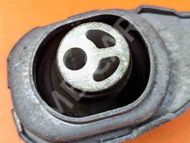 Опора двигателя задняя MERCEDES-BENZ A-класс W177 (2018 - 2023) — Разборка Мерседес