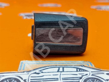 Крышка ручки двери MERCEDES-BENZ W124 W124/S124/C124/A124 (1984 - 1993) — Разборка Мерседес