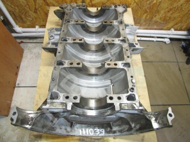 Постель коленвала MERCEDES-BENZ M-класс AMG W164 (2006 - 2008) — Разборка Мерседес