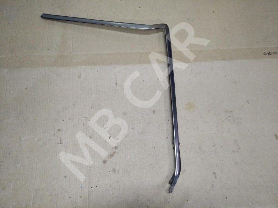 Молдинг заднего стекла MERCEDES-BENZ E-класс W124/S124/C124/A124 (1984 - 1997) фото 1 &mdash; Разборка Мерседес